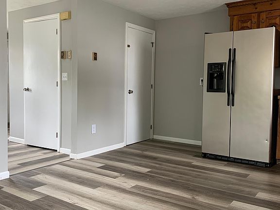 2nd image of 113 Allds St Unit A
