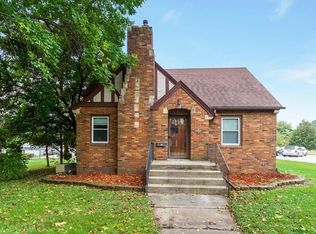 522 6th St, Nevada, IA 50201