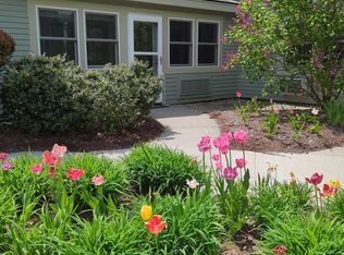 53 Lyme Rd APT 10, Hanover, NH 03755