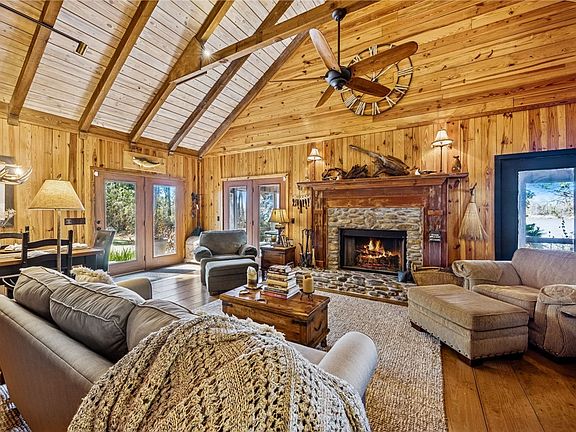 4th image of 295 Incachee Ct