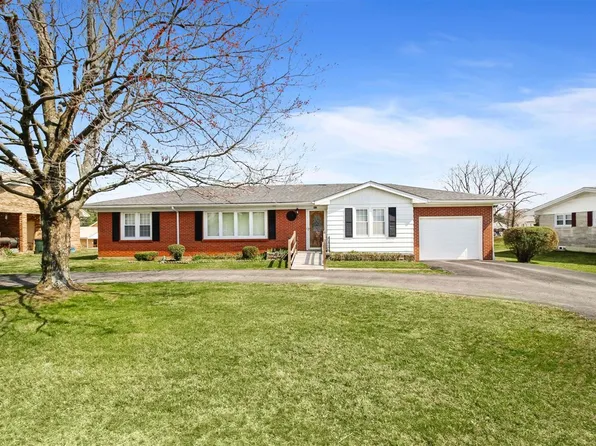 801 Greenview Dr, Cave City, KY 42127