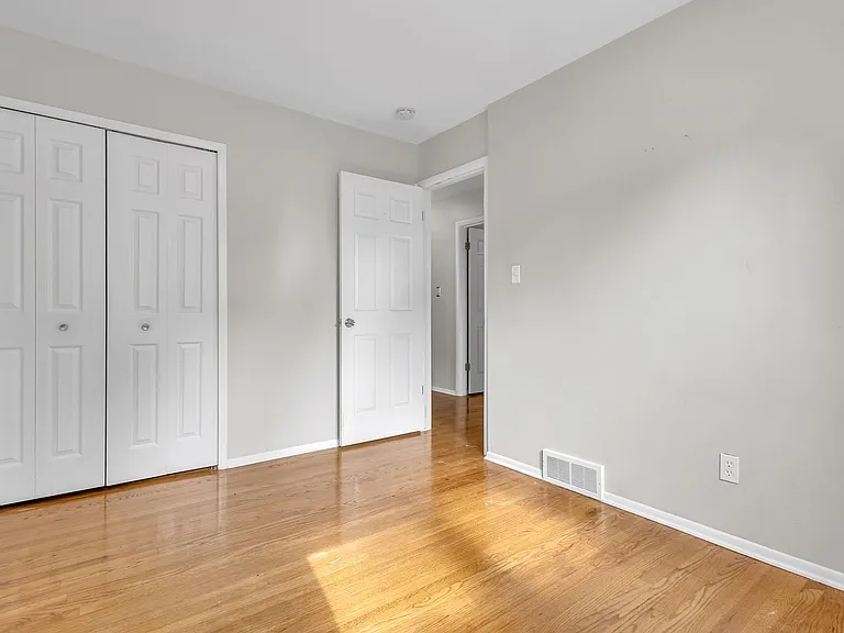 23520 Brandywynne St — Photo 18