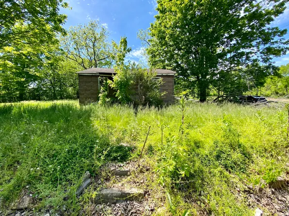 202 Willis St, Horse Cave, KY 42749