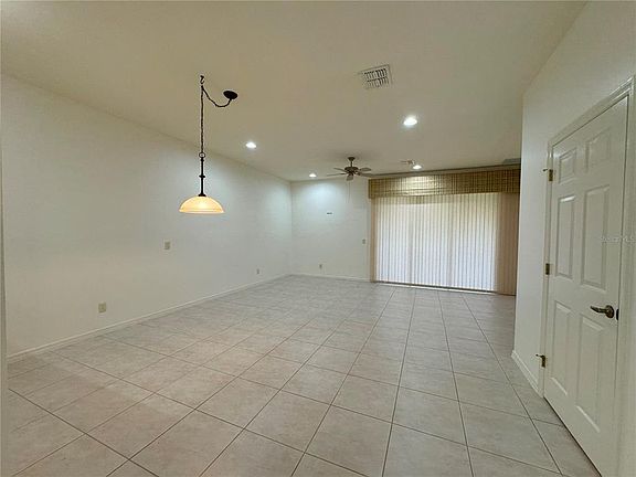 4th image of 1707 W Spring Meadow Loop
