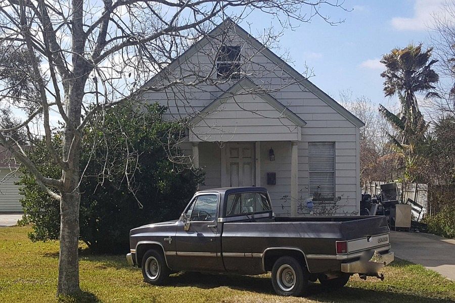 1st image of 209 Hill Terrace Dr