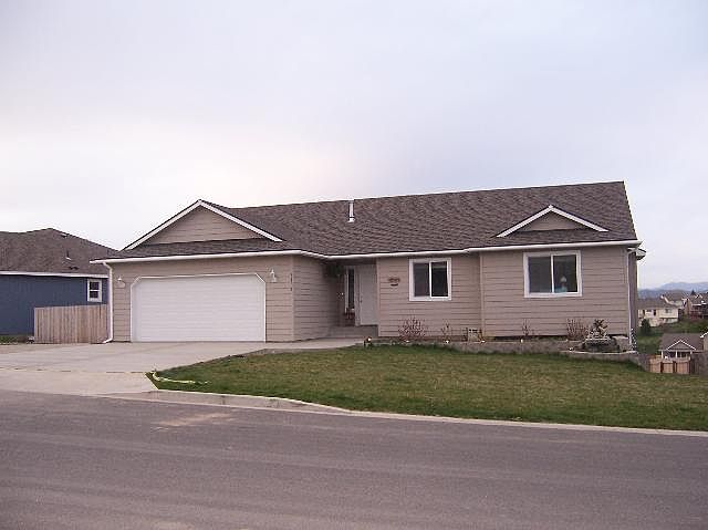 1st image of 18201 E Cres