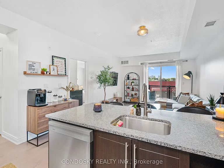3170 Erin Mills Pkwy #311 — Photo 5