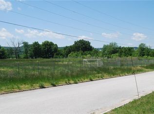 909 Enterprise Ave, Green Forest, AR 72638