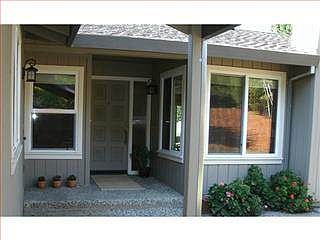 5th image of 226 Sherman Dr