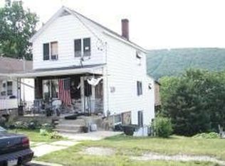 138 E Columbus Ave, Nesquehoning, PA 18240