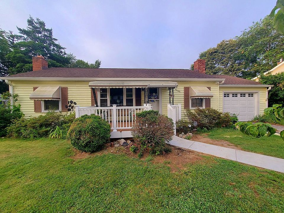 1st image of 1413 Disney Ave