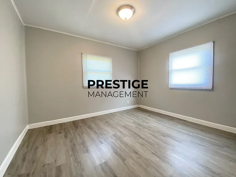4053 Polk St — Photo 9