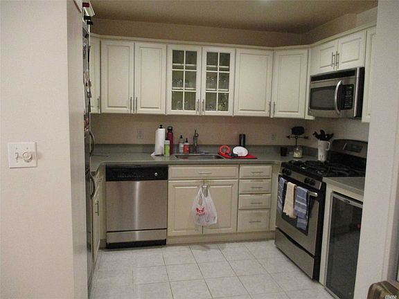 3rd image of 124 S Park Ave APT 2Q