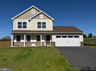 1527 Sherry Dr, Chambersburg, PA 17202