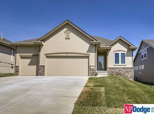16018 Potter St, Bennington, NE 68007