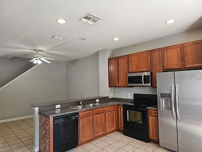 5116 Dominica Dr — Photo 5