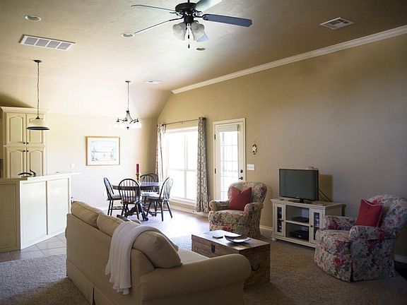 3rd image of 223 Kody Ct