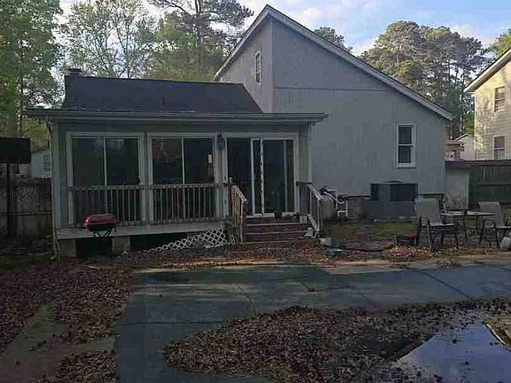 2nd image of 125 Minehead Rd