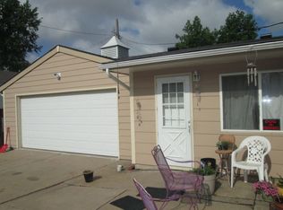 1333 Janbrook Blvd, Carter Lake, IA 51510