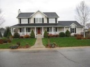 7676 Downs Ct, Freeland, MI 48623