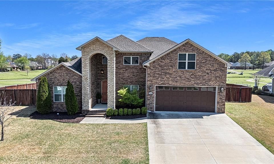 1st image of 206 Promenade Cir