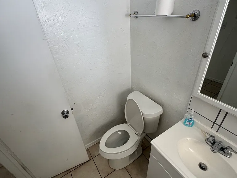 1215 E 8th St #1235 — Photo 10