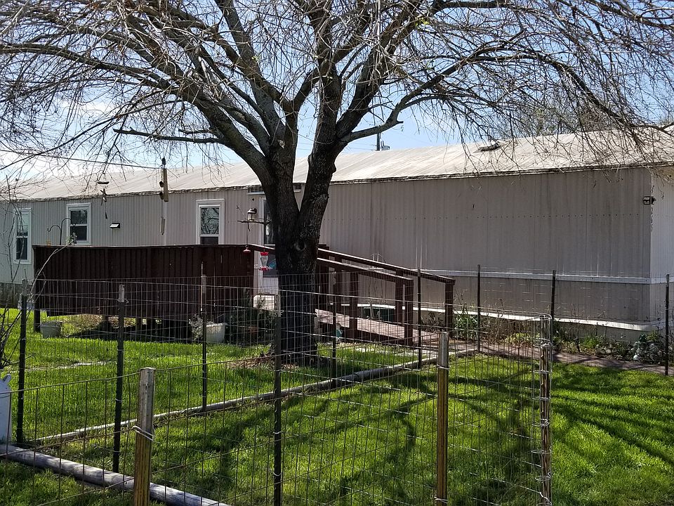1st image of 265 W Live Oak St