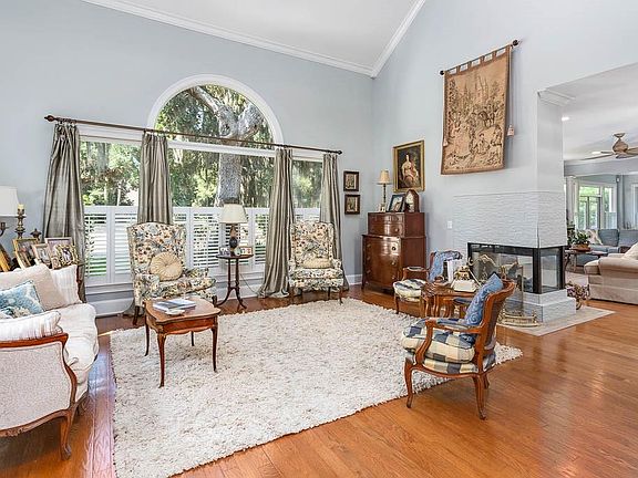 4th image of 1021 Sea Palms West Dr