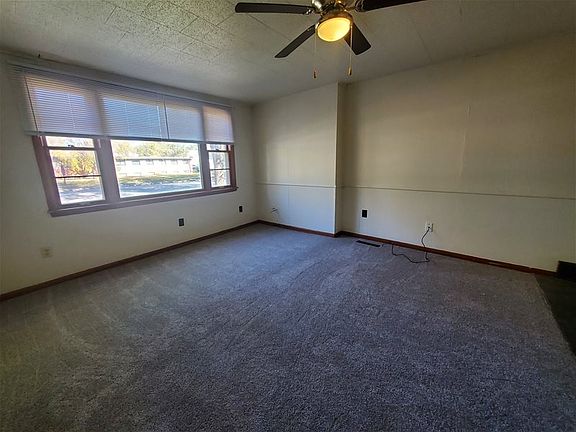 3rd image of 1617 University Ave