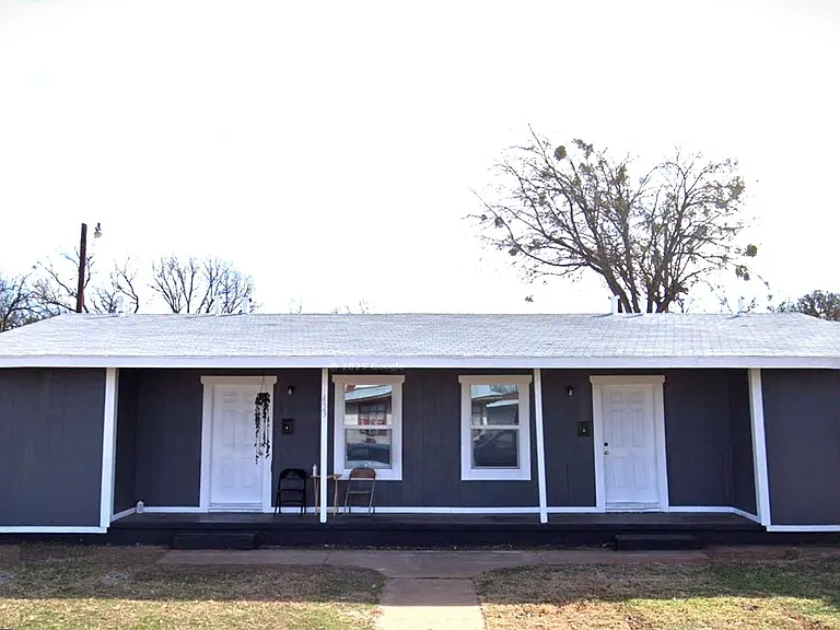 610 S Leggett Dr — Photo 1