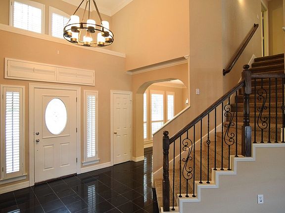 3rd image of 7225 Fair Valley Way