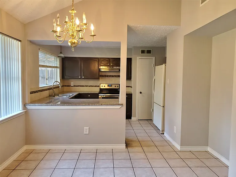 16315 Thistleglen Dr — Photo 12