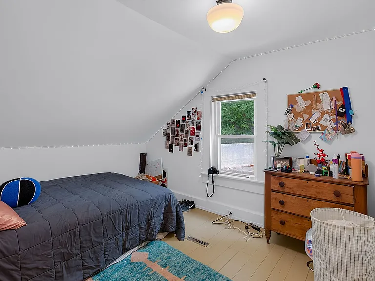 392 Park St #A — Photo 19
