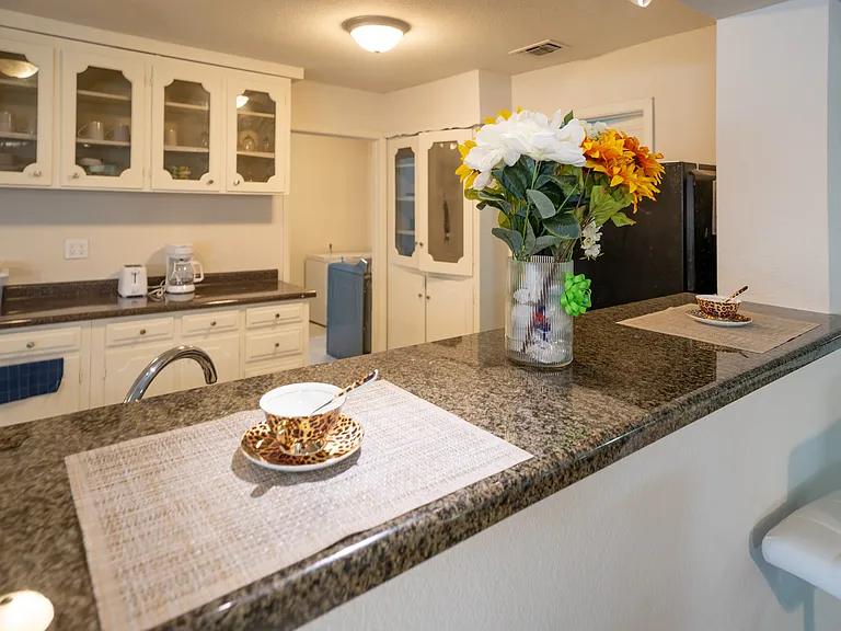 1109 Jordan Dr — Photo 16