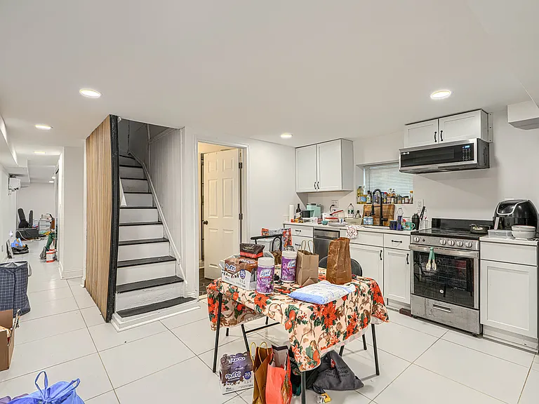 3000 N Calvert St #1 — Photo 14