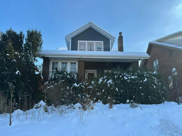 322 Wayne St, Baden, PA 15005
