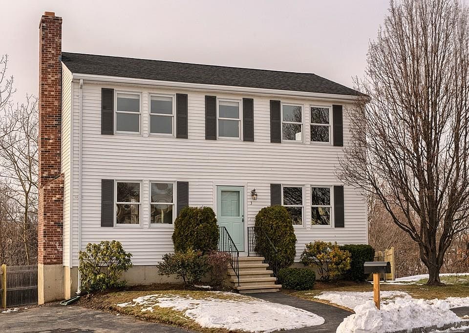 1st image of 3 Malone Dr