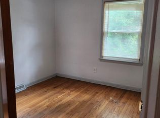 21704 Midway Ave, Southfield, MI 48075