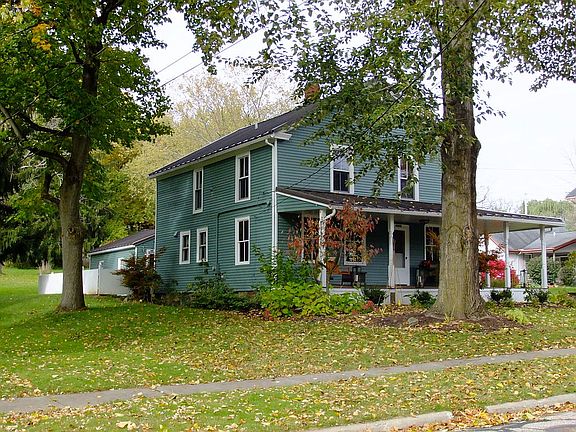 3rd image of 8968 Elm St
