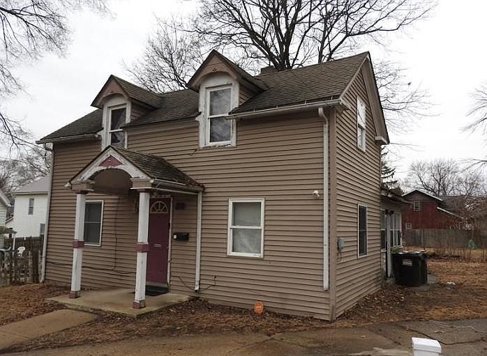 1st image of 328 W Stearns St