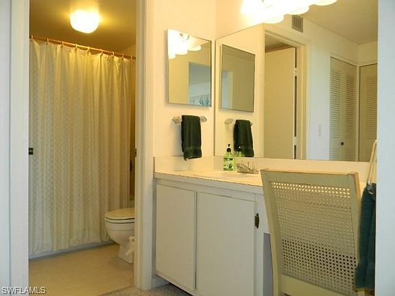 4th image of 440 Seaview Ct APT 1212
