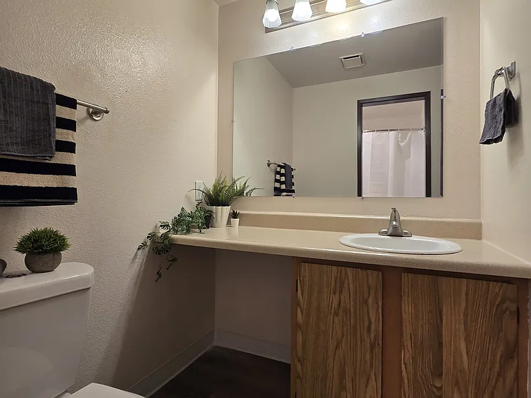 Legacy Place — Photo 11
