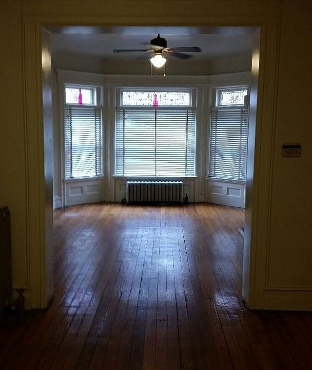 2nd image of 60 James St