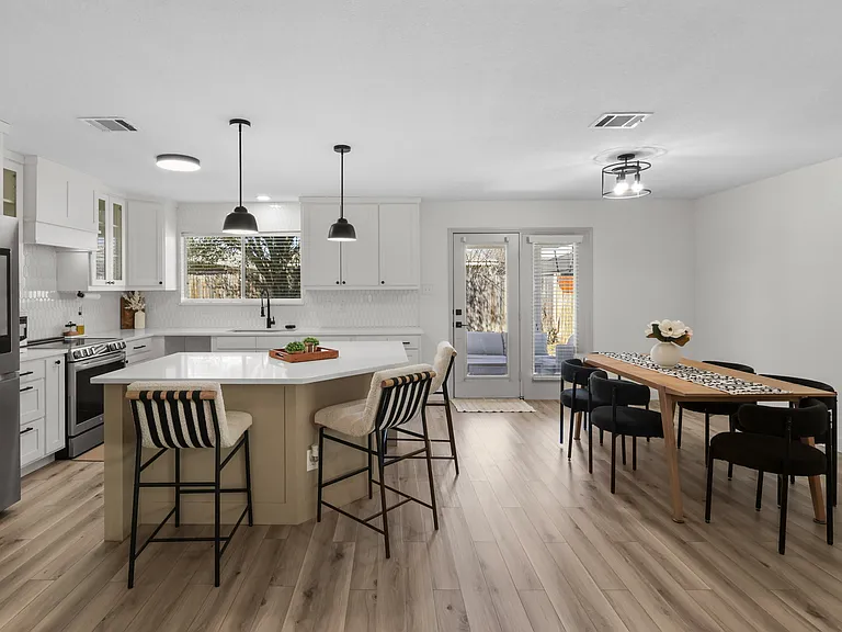 2031 Lake Trail Dr — Photo 13