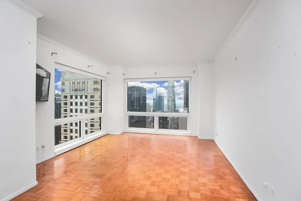 Sold by Trump International Realty | media 4