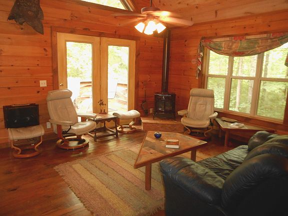 3rd image of 764 Deer Haven Trl