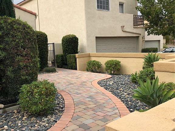 2nd image of 4329 Park Arroyo