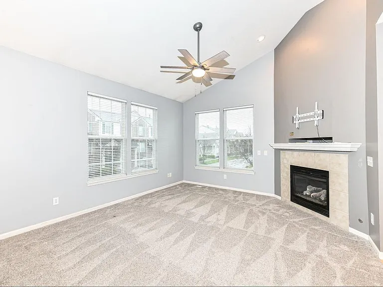12690 Leah Ln — Photo 7