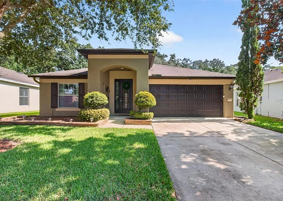 1234 Hill Flower Dr