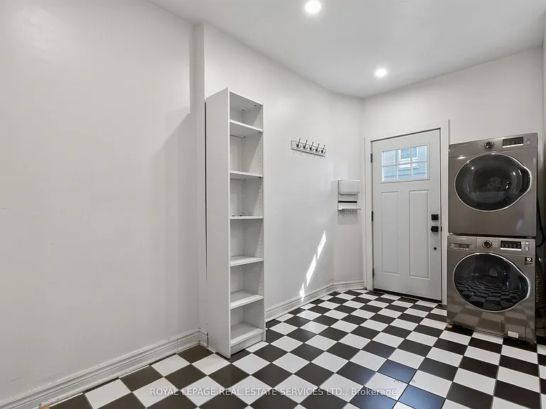 673 Woodbine Ave #2 — Photo 7